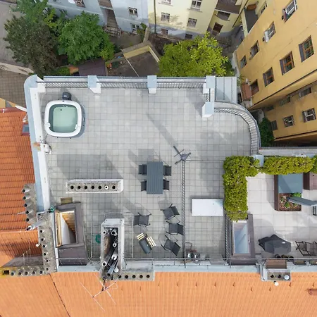 Dicaprio Penthouse Terrace