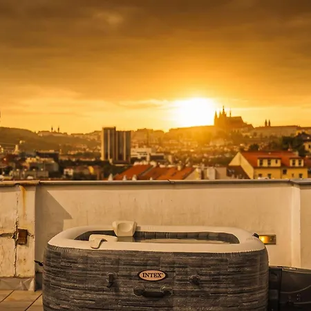 Dicaprio Penthouse Terrace * Prag